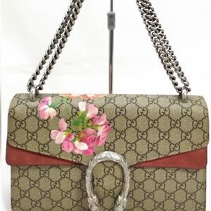 Gucci Dionysus GG Blooms Shoulder Bag GM size.